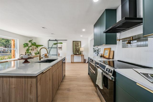 4509 W FAIR OAKS AVENUE, Tampa, FL 33611