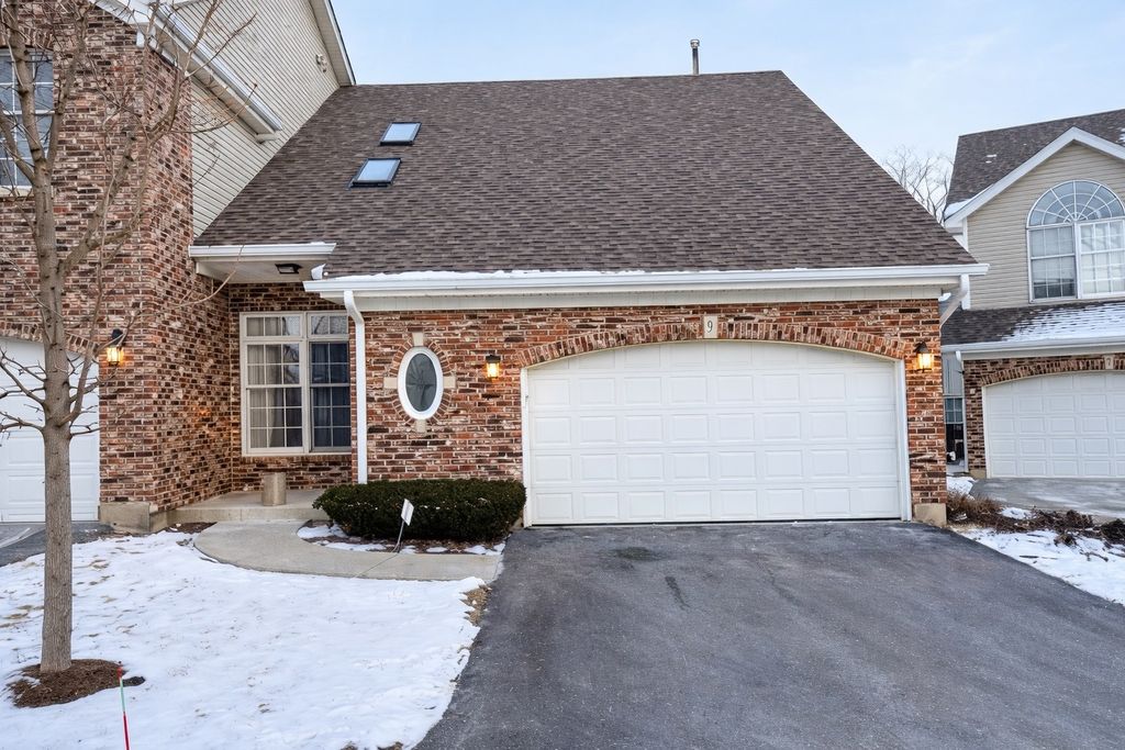 67 N Bridge View Street 67, Palatine, IL 60067