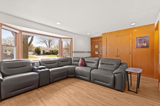 2357 15th Avenue NW, Rochester, MN 55901