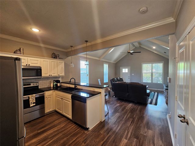 2946 Meadow Brook Trail, Tyler, TX 75701