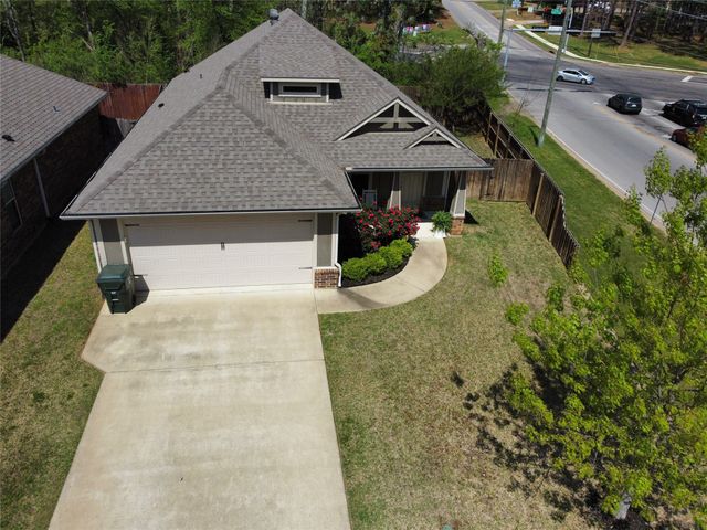 2946 Meadow Brook Trail, Tyler, TX 75701