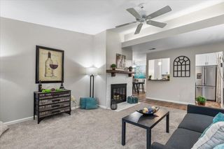 360 Park Hill DRIVE #G, Pewaukee, WI 53072