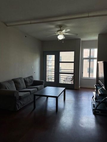 711 W 26th ST 510, Austin, TX 78705