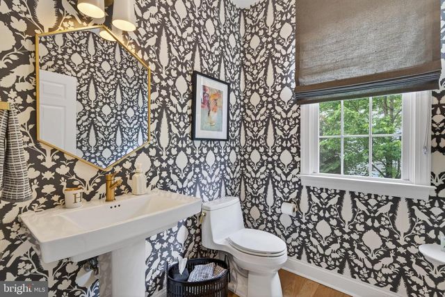 923 SHENANDOAH LN, West Chester, PA 19380