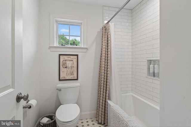 923 SHENANDOAH LN, West Chester, PA 19380