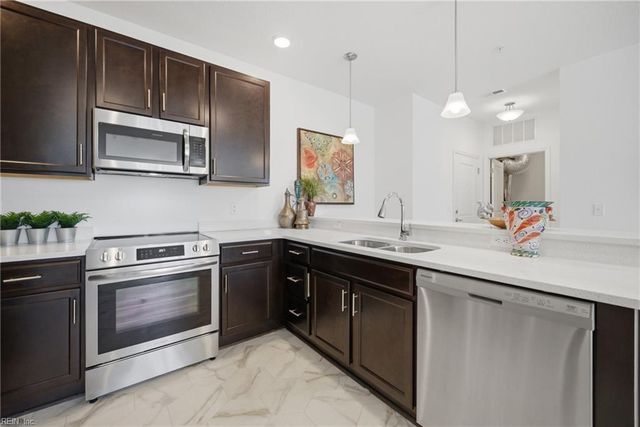 1732 Dromolin Dr Ste 204, Virginia Beach, VA 23456