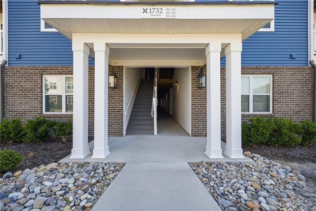1732 Dromolin Dr Ste 204, Virginia Beach, VA 23456