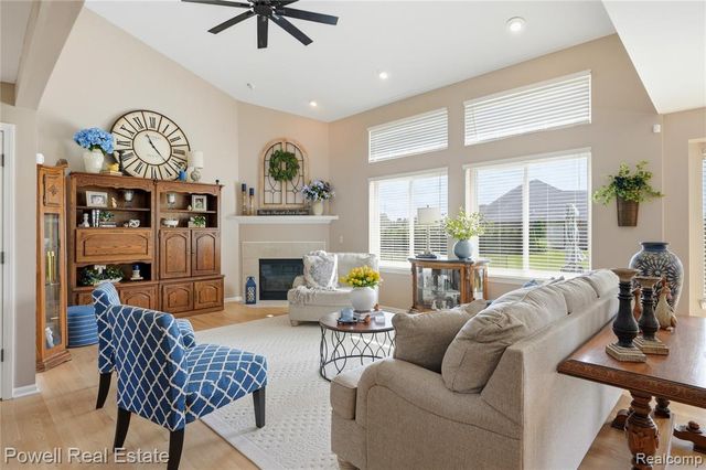 50772 Alden Drive, Macomb, MI 48044