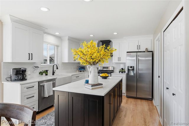 50772 Alden Drive, Macomb, MI 48044