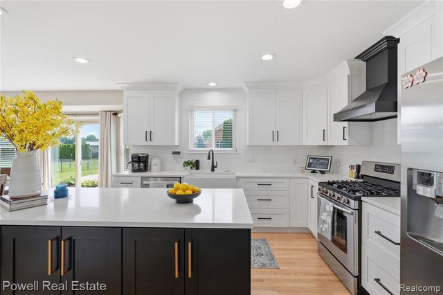 50772 Alden Drive, Macomb, MI 48044