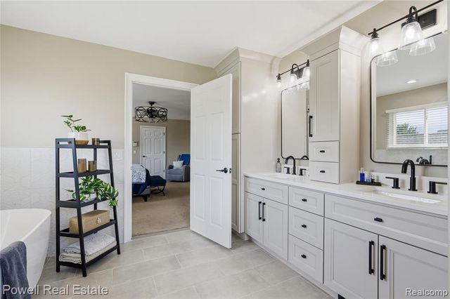50772 Alden Drive, Macomb, MI 48044