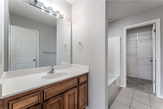 3005 SW Deerfield Boulevard 2, Bentonville, AR 72713