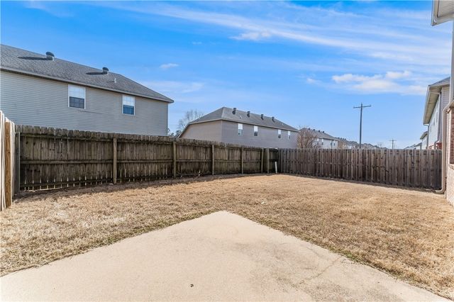 3005 SW Deerfield Boulevard 2, Bentonville, AR 72713