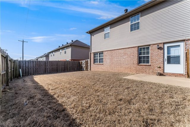 3005 SW Deerfield Boulevard 2, Bentonville, AR 72713