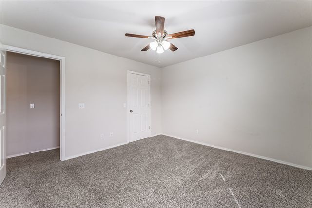 3005 SW Deerfield Boulevard 2, Bentonville, AR 72713