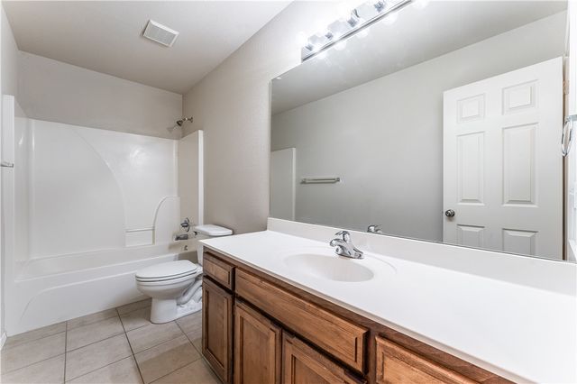 3005 SW Deerfield Boulevard 2, Bentonville, AR 72713