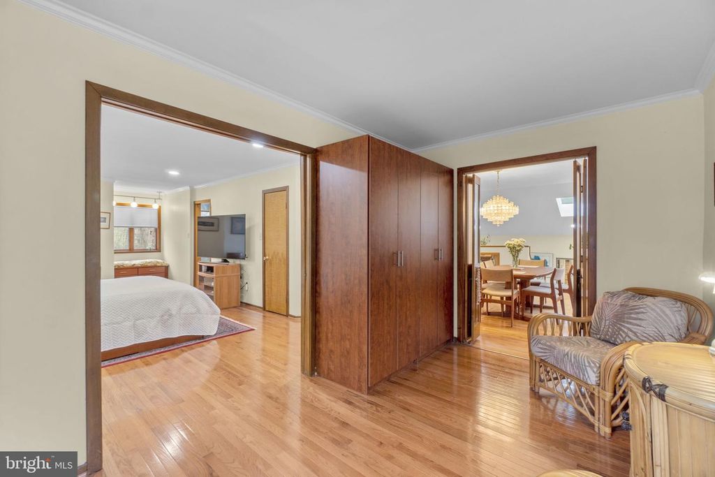 Image 17 of property listing at 7314 MEADOW WOOD WAY, Clarksville, MD 21029