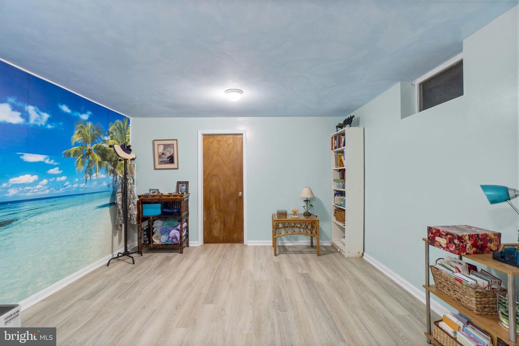 Image 33 of property listing at 7314 MEADOW WOOD WAY, Clarksville, MD 21029