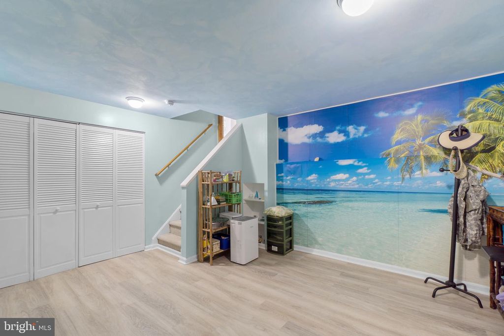 Image 34 of property listing at 7314 MEADOW WOOD WAY, Clarksville, MD 21029