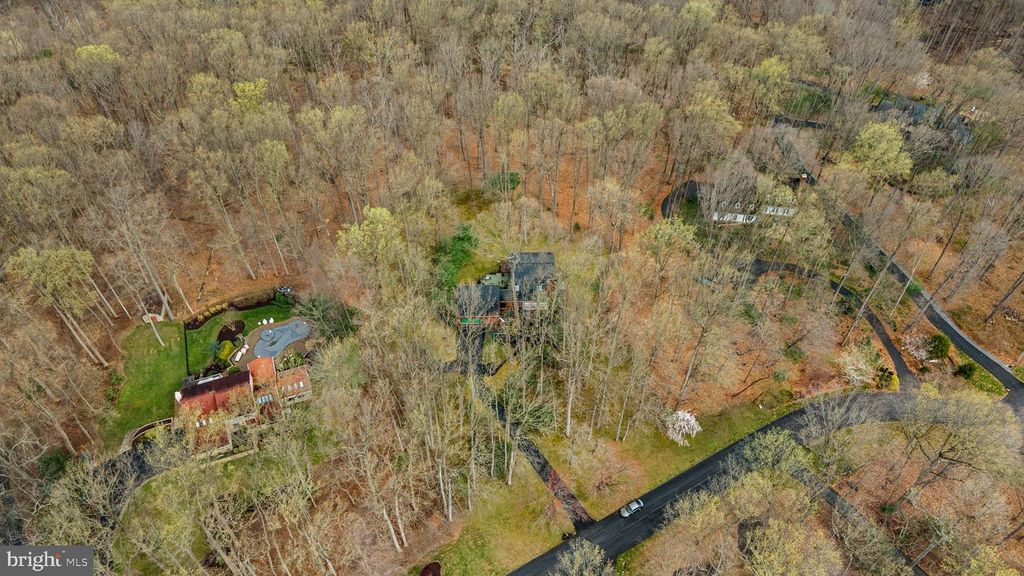 Image 48 of property listing at 7314 MEADOW WOOD WAY, Clarksville, MD 21029