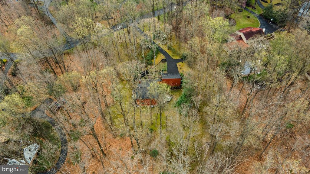 Image 54 of property listing at 7314 MEADOW WOOD WAY, Clarksville, MD 21029