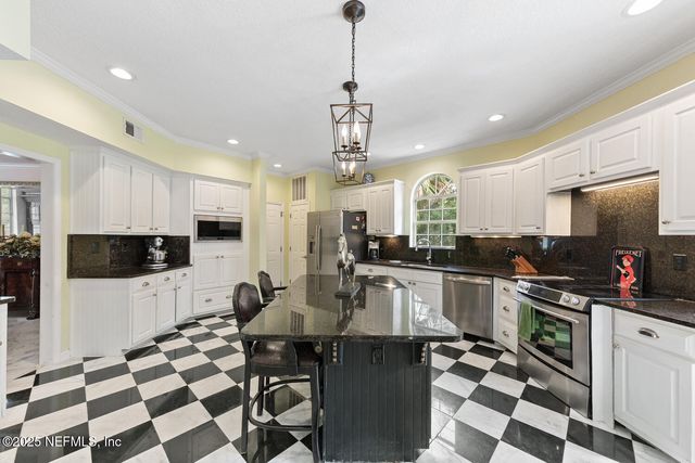 3267 JUPITER HILLS Circle E, Jacksonville, FL 32225