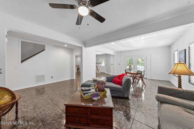 3267 JUPITER HILLS Circle E, Jacksonville, FL 32225