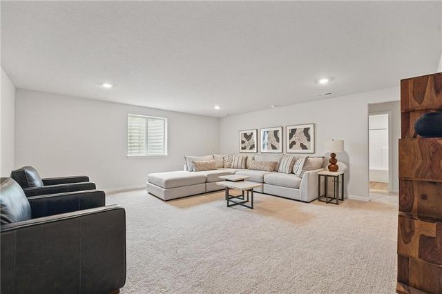 2217 Crestview Place, Raymore, MO 64083