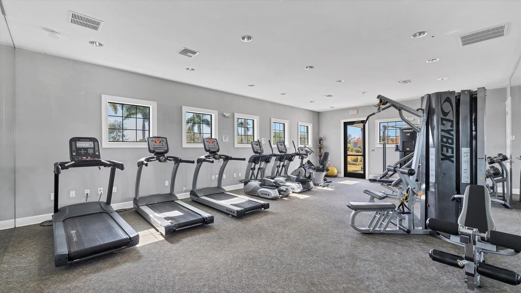 Image 32 of property listing at 15423 MILLER CREEK DRIVE, Sun City Center, FL 33573