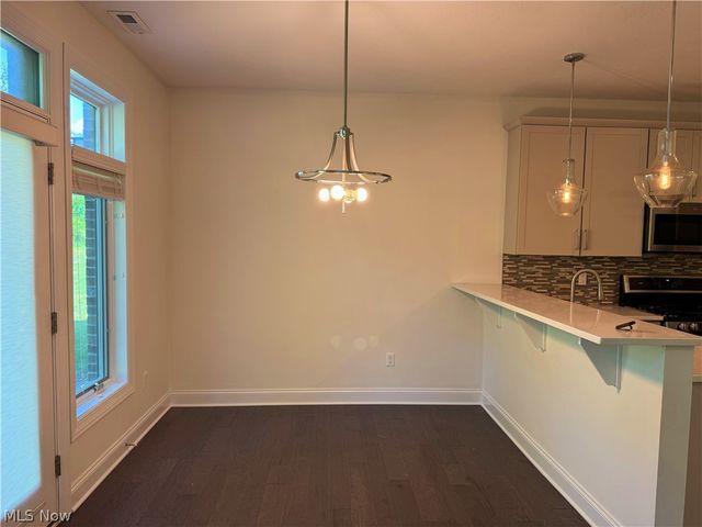 1361 Slate Court, Cleveland Heights, OH 44118