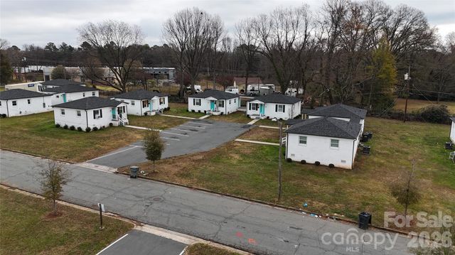 2213 Alma Court, Charlotte, NC 28206