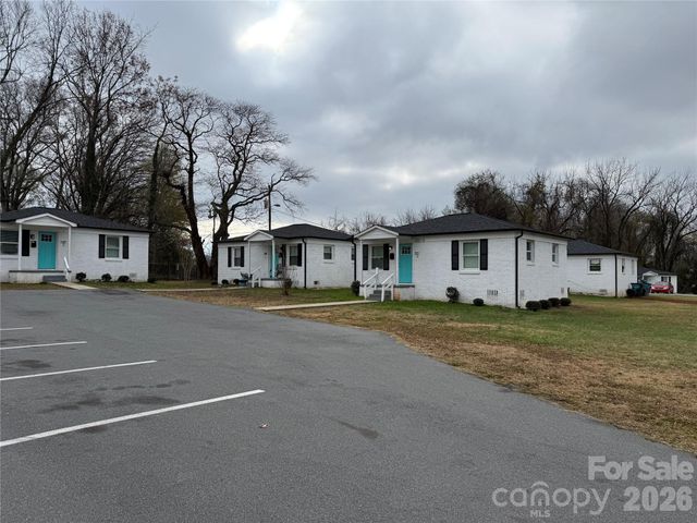 2213 Alma Court, Charlotte, NC 28206