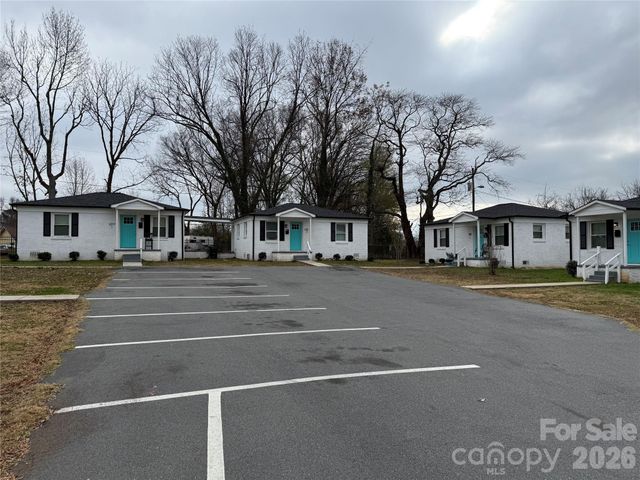 2213 Alma Court, Charlotte, NC 28206