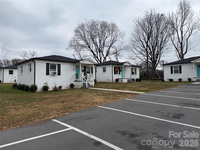 2213 Alma Court, Charlotte, NC 28206