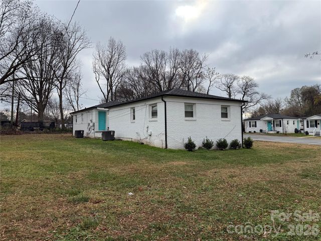 2213 Alma Court, Charlotte, NC 28206