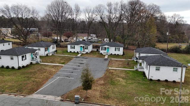 2213 Alma Court, Charlotte, NC 28206