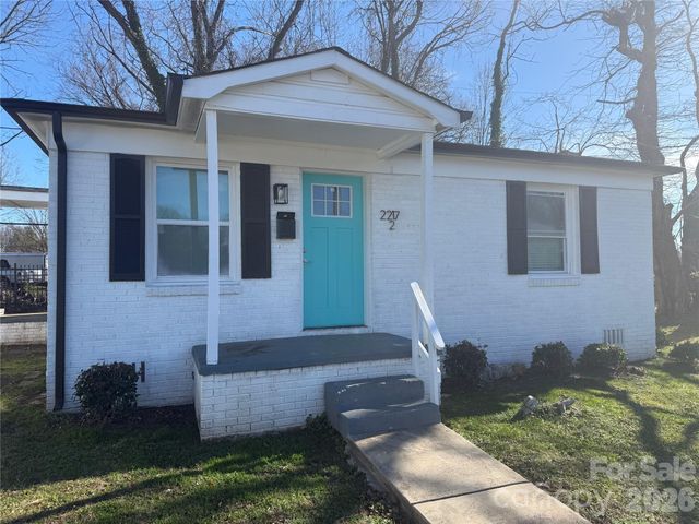 2213 Alma Court, Charlotte, NC 28206