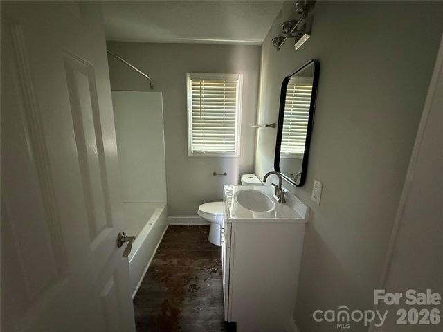 2213 Alma Court, Charlotte, NC 28206