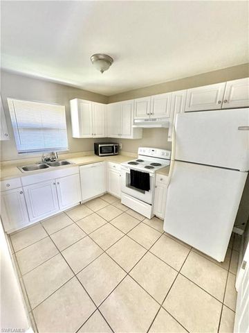 129 SE 23rd PL -Unit 2, Cape Coral, FL 33990