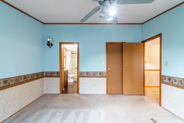54 EMS D21c Lane, Syracuse, IN 46567