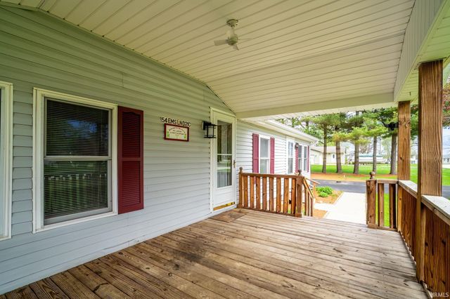 54 EMS D21c Lane, Syracuse, IN 46567