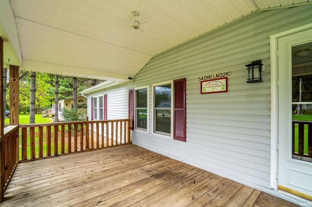 54 EMS D21c Lane, Syracuse, IN 46567
