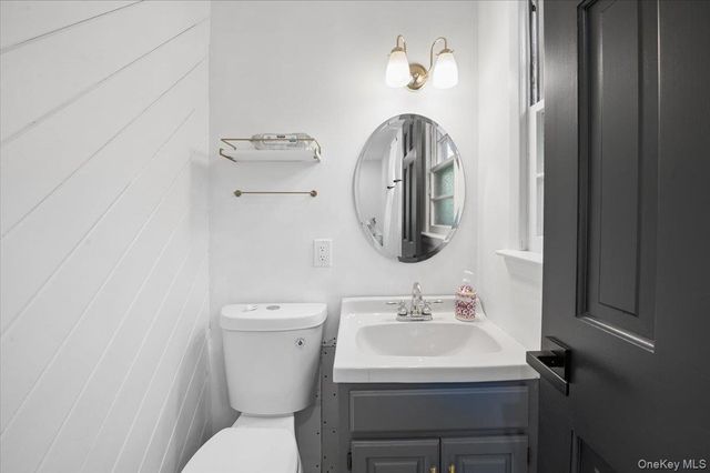 2 Debra Lee Court, West Nyack, NY 10994