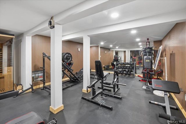 2 Debra Lee Court, West Nyack, NY 10994
