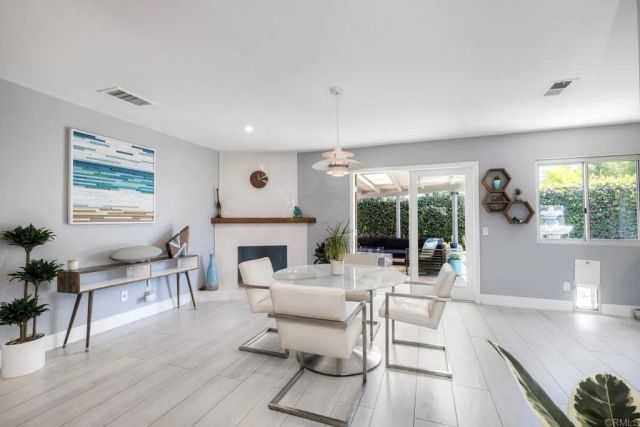1665 Sandalwood Lane, Carlsbad, CA 92008