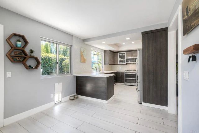 1665 Sandalwood Lane, Carlsbad, CA 92008