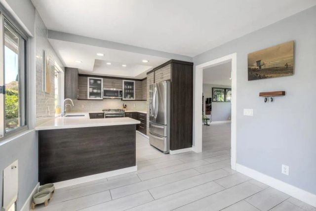 1665 Sandalwood Lane, Carlsbad, CA 92008
