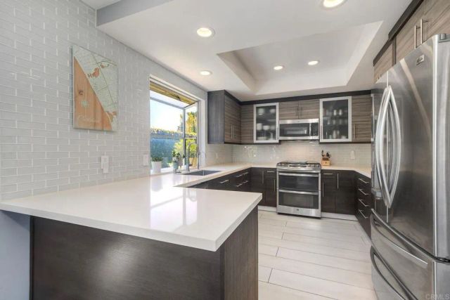 1665 Sandalwood Lane, Carlsbad, CA 92008