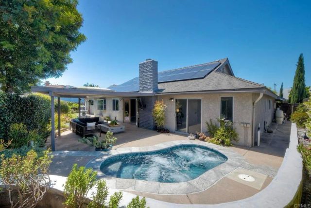 1665 Sandalwood Lane, Carlsbad, CA 92008