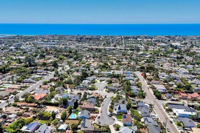 1665 Sandalwood Lane, Carlsbad, CA 92008